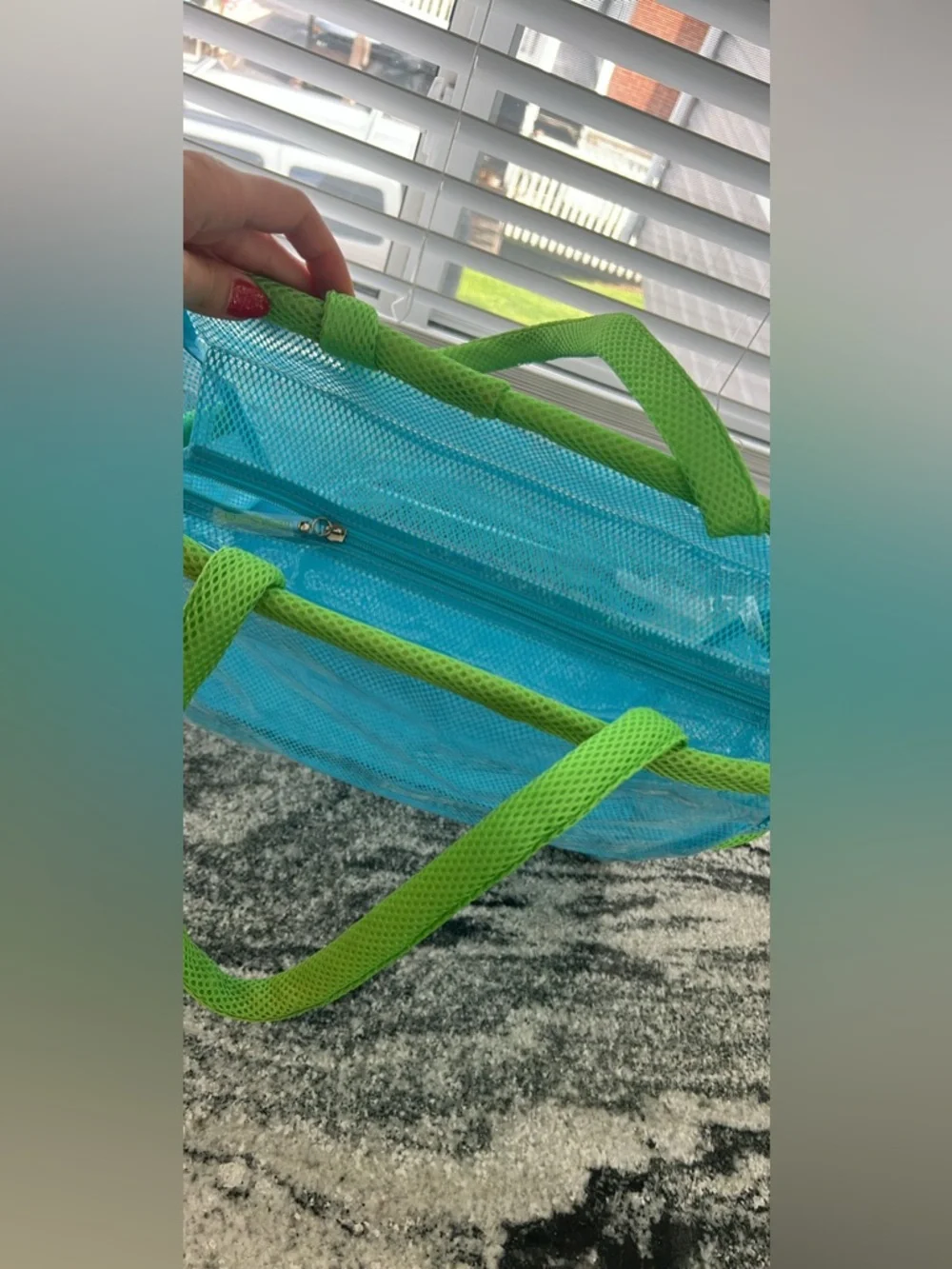 Malibu 2000 Blue Faux Mesh Clear Tote with Green Trim - Picture 3 of 4